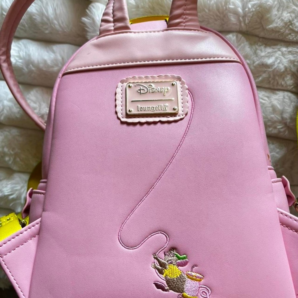 Disney Loungefly Cinderella pink backpack with bow - Picture 2 of 3
